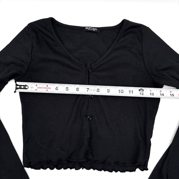 Nasty Gal Black Polyester Ribbed Scallop Hem Button Down Cropped Cardigan 8 - Picture 5 of 8